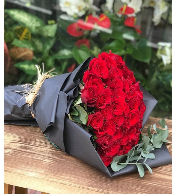 40 Kırmızı Gül Buketi