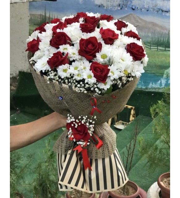 15 Gül ve Papatya Buketi