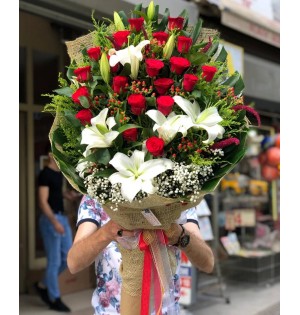 21 Gül ve Lilyumlar VİP