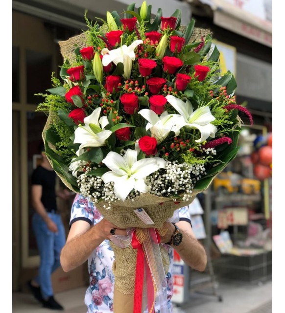21 Gül ve Lilyumlar VİP